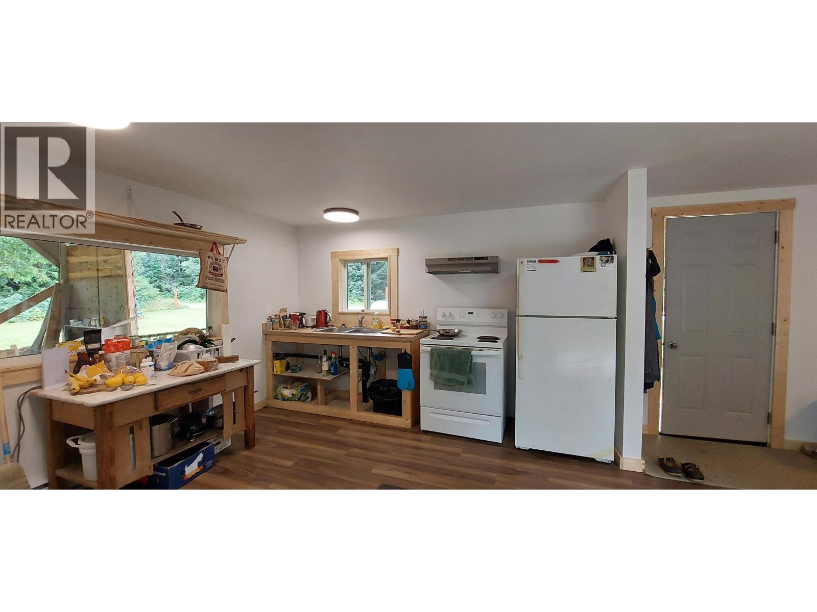 520 Tonquin Road Property Photo 10