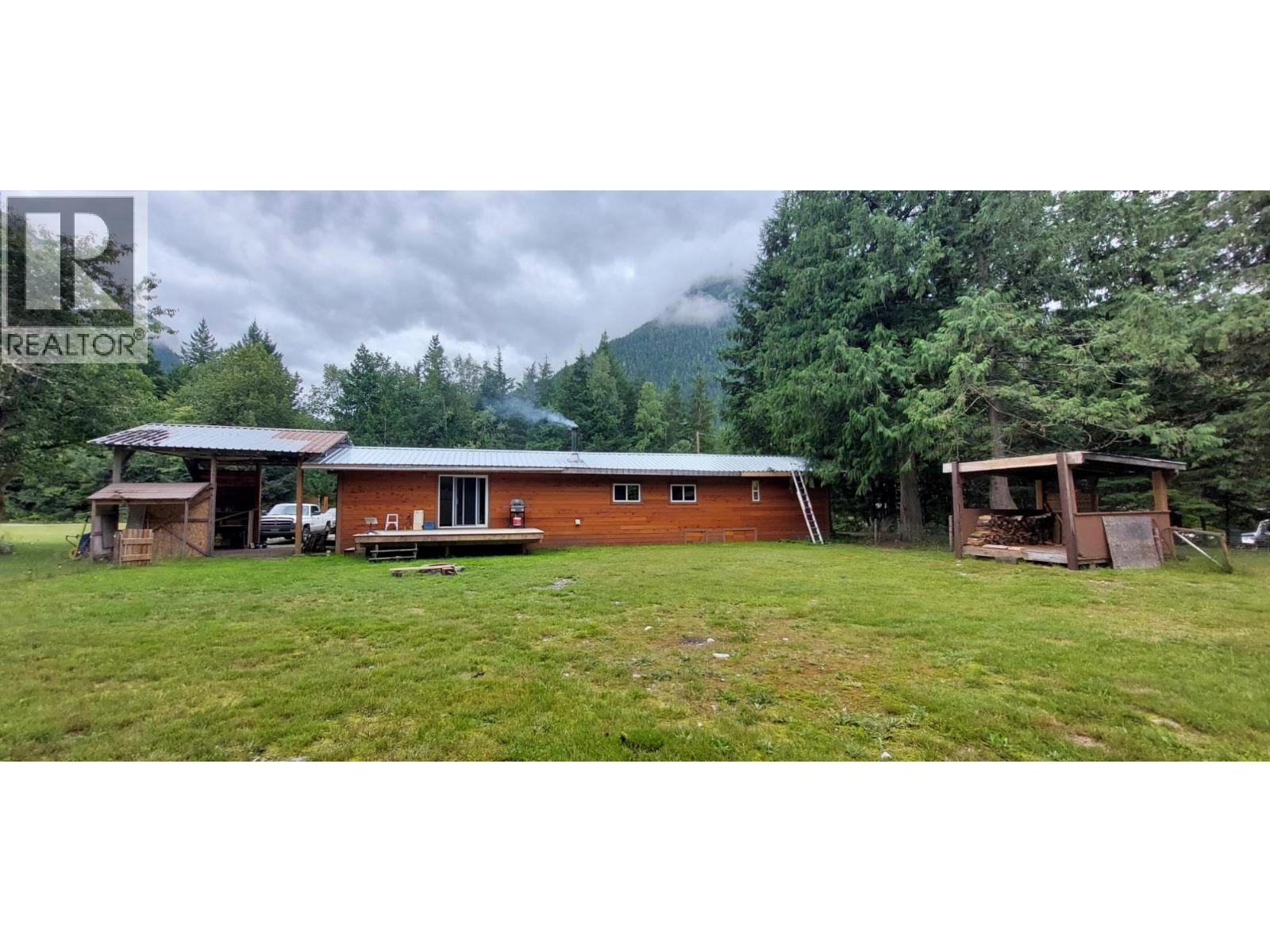 520 Tonquin Road Property Photo 16