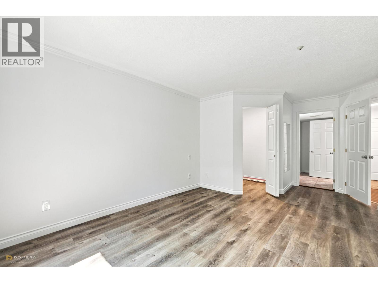 116 2990 Princess Crescent Property Photo 13