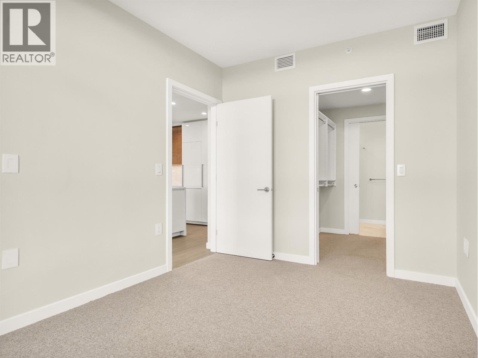 4709 2186 Gilmore Avenue Property Photo 15