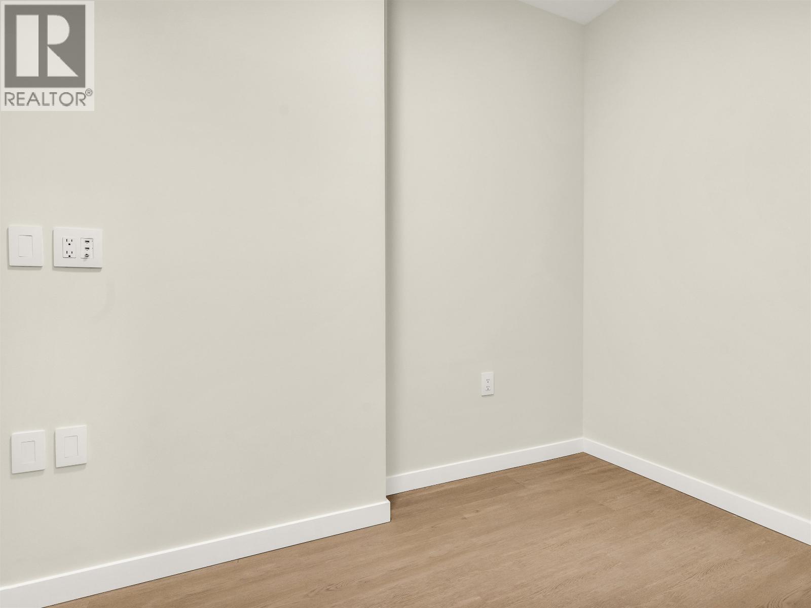 4709 2186 Gilmore Avenue Property Photo 31