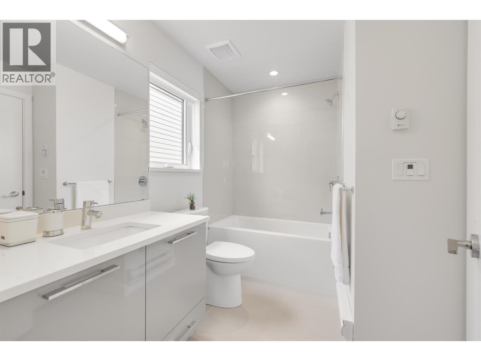 80 10199 River Drive Property Photo 23