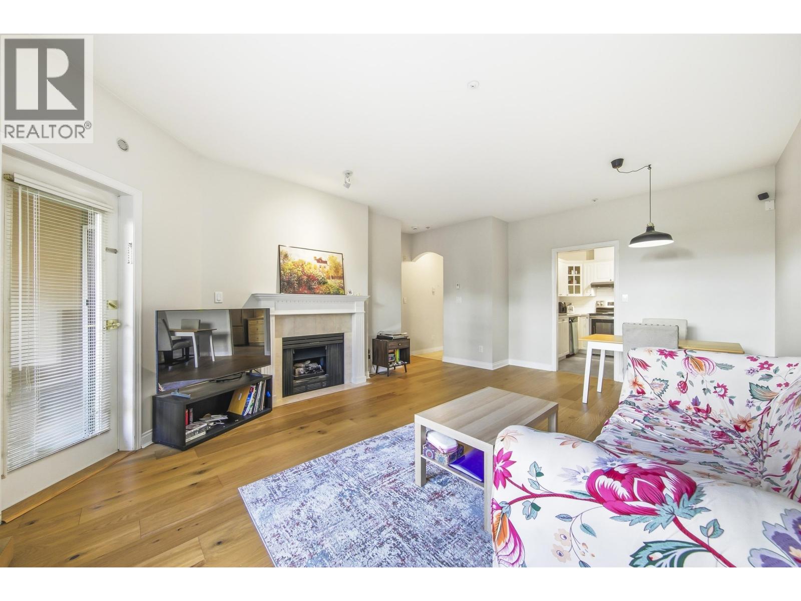 105 5735 Hampton Place Property Photo 5