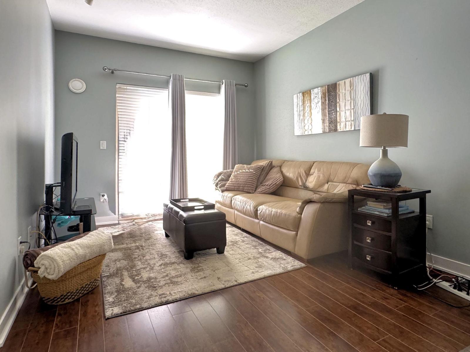 414 20460 Douglas Crescent Property Photo 5