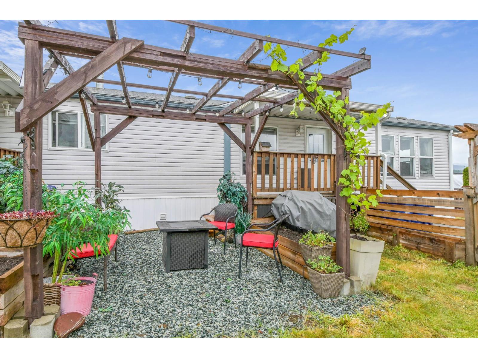 19 9960 Wilson Street Property Photo 17