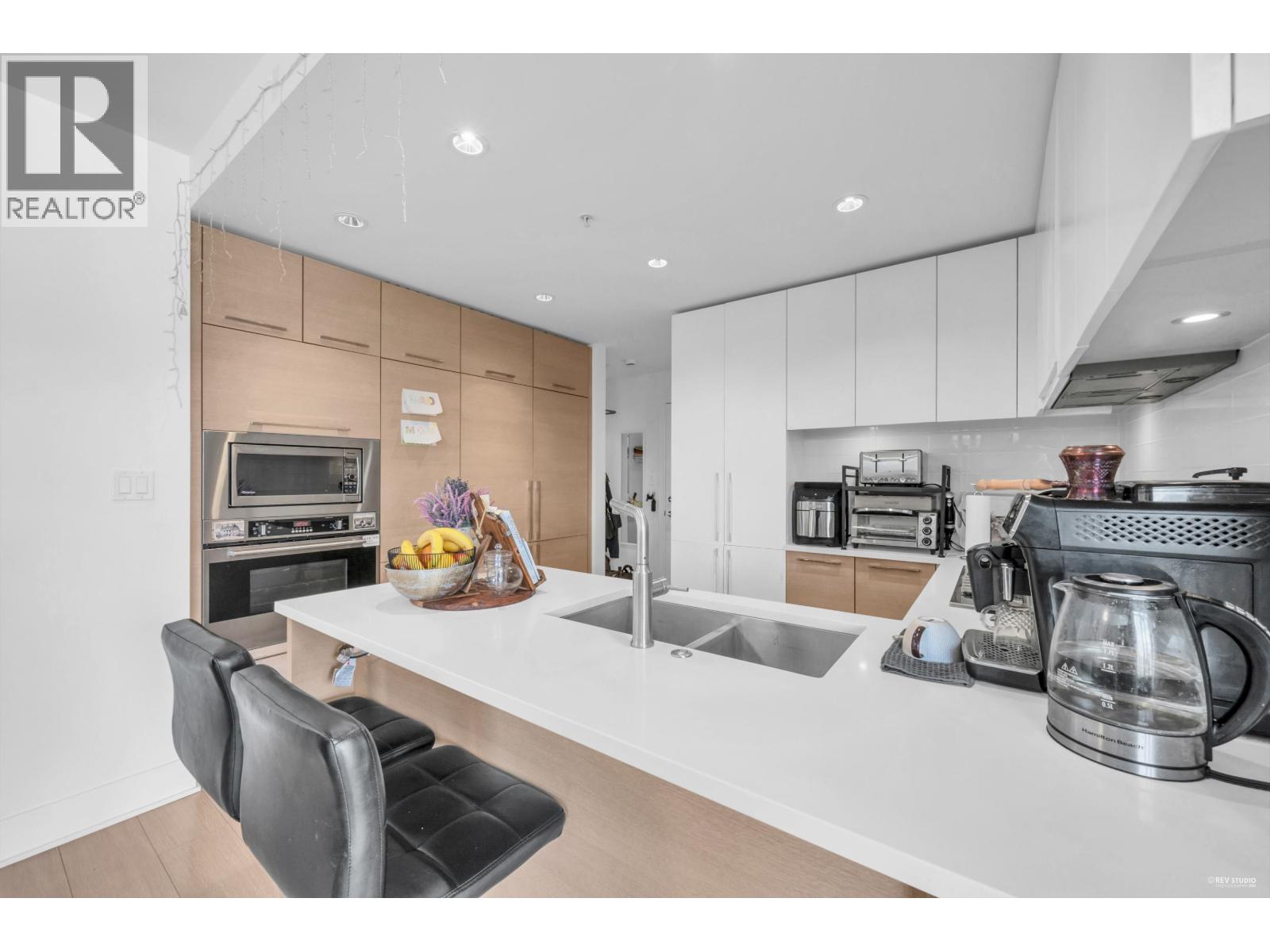 1807 1188 Pinetree Way Property Photo 4