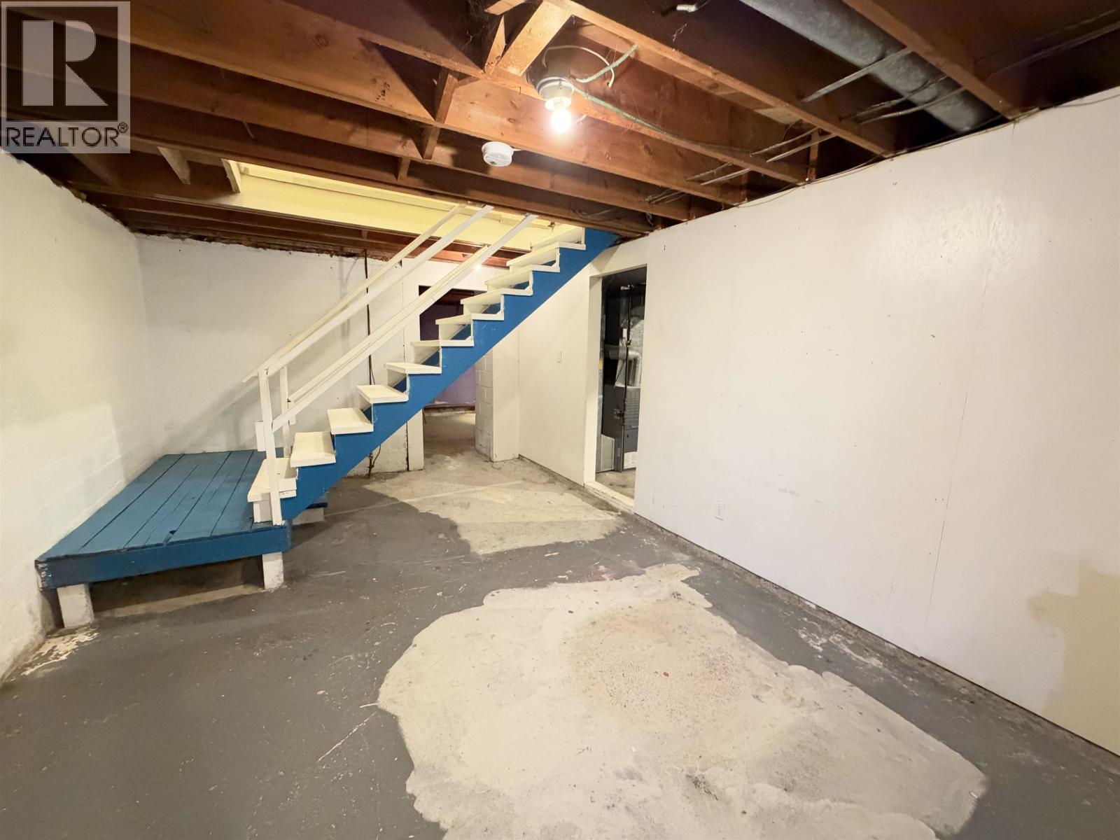 295 N Moffat Street Property Photo 13