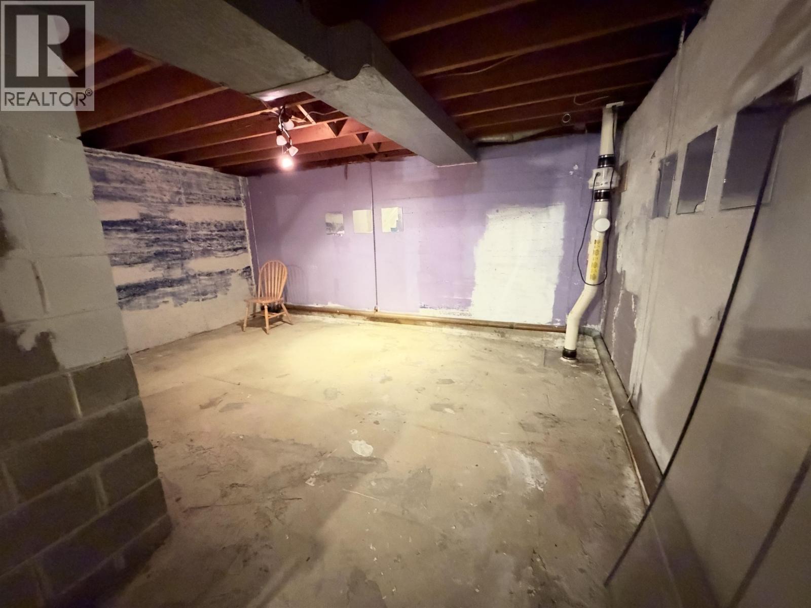 295 N Moffat Street Property Photo 16