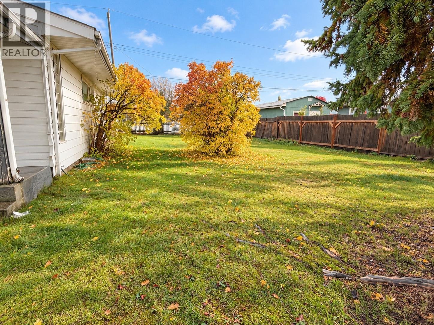 295 N Moffat Street Property Photo 20