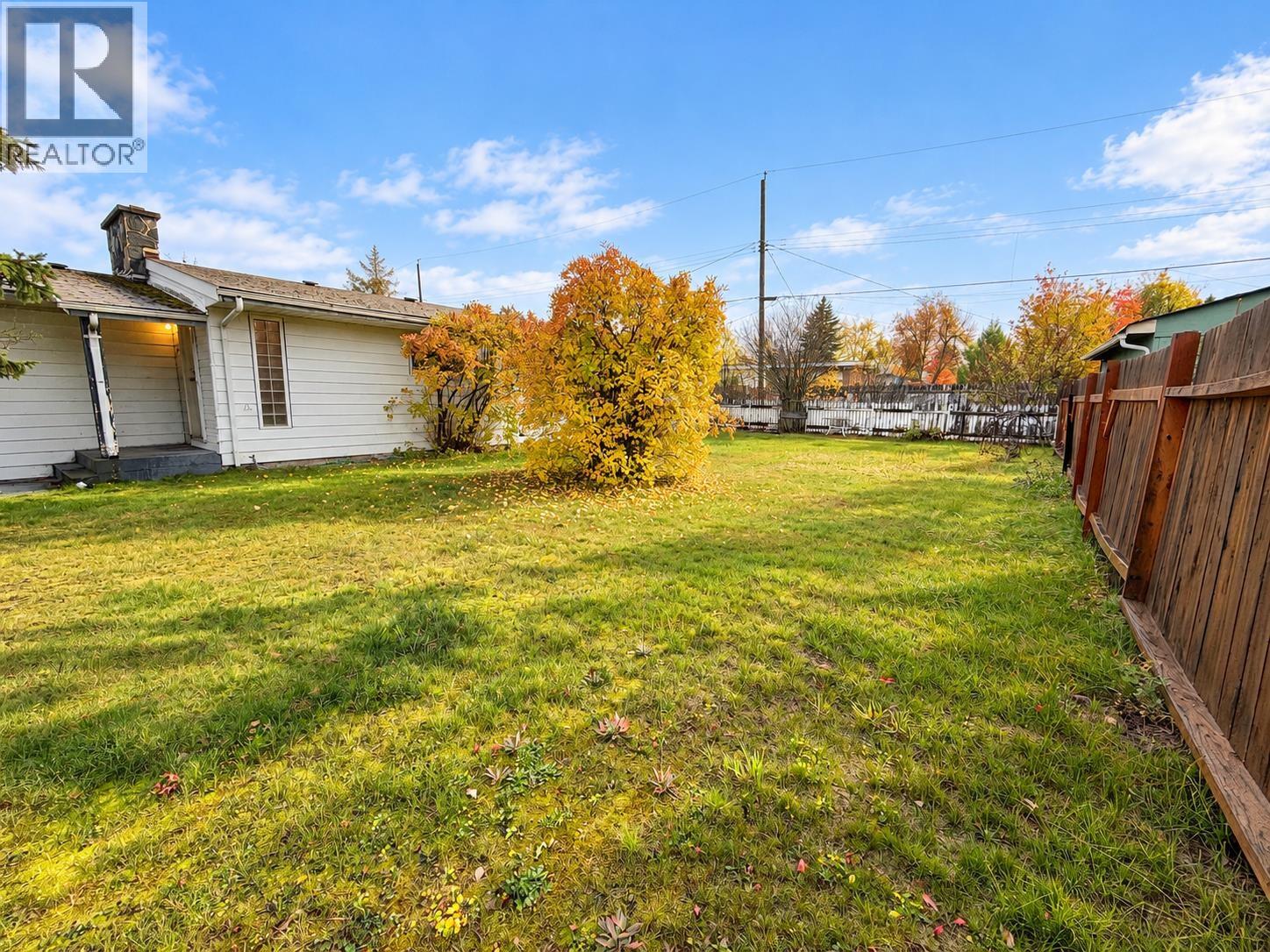 295 N Moffat Street Property Photo 21