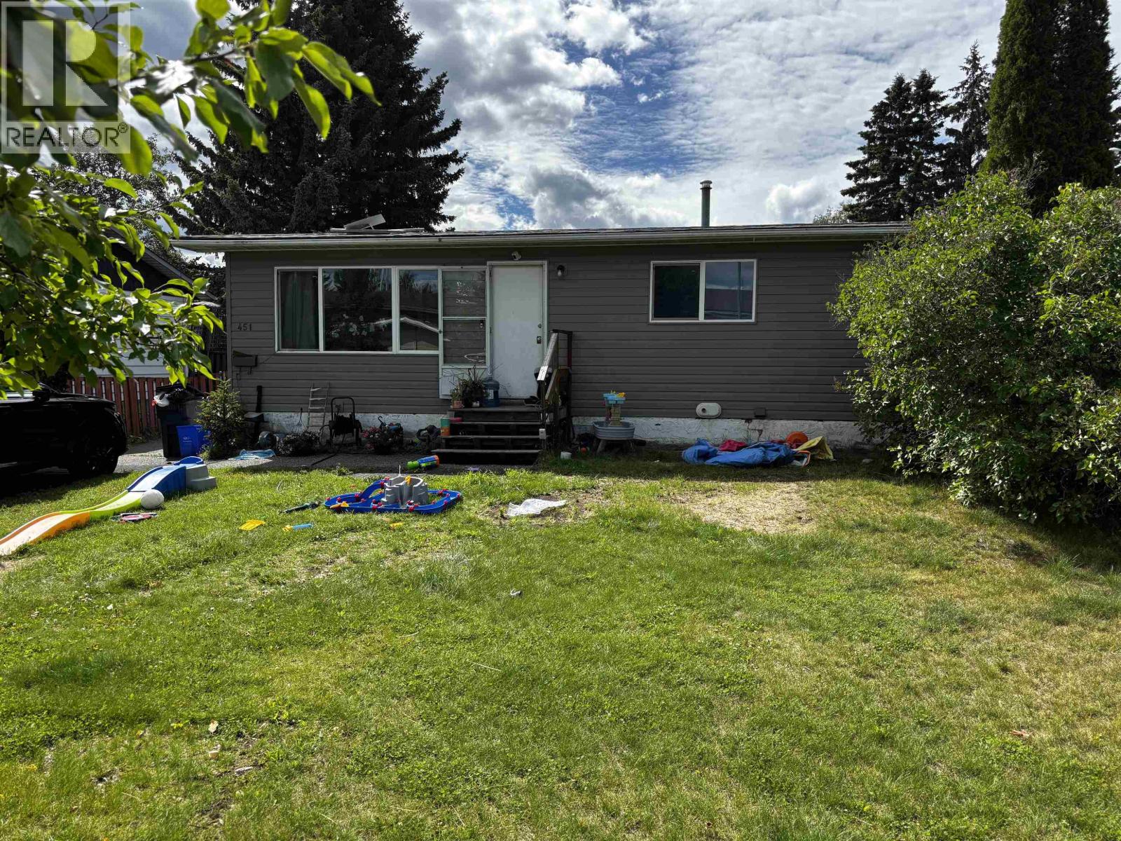 451 VOYAGEUR DRIVE