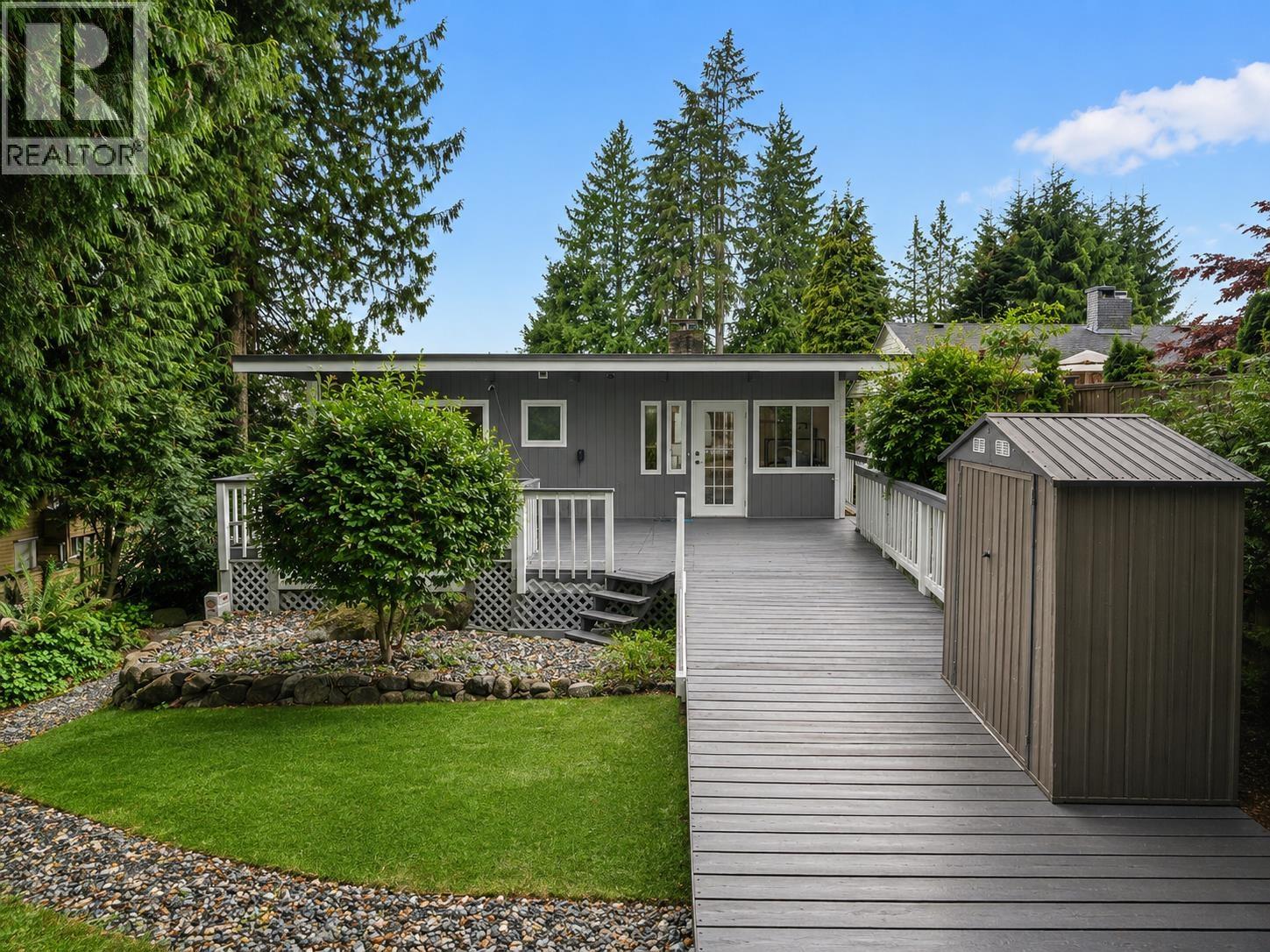 3570 Lonsdale Avenue Property Photo 34