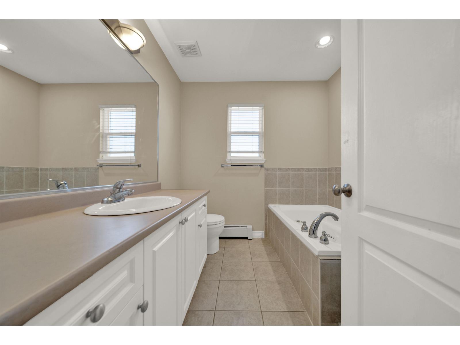 16773 63 Avenue Property Photo 20