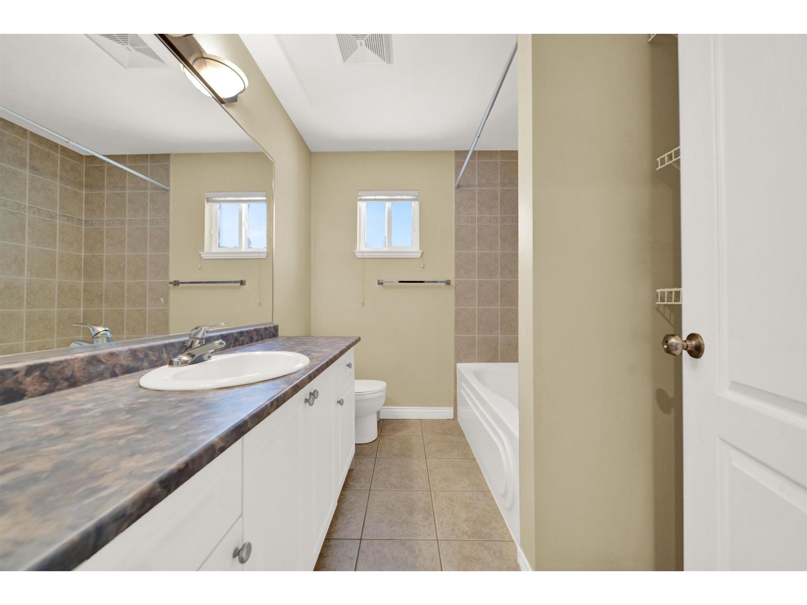 16773 63 Avenue Property Photo 22