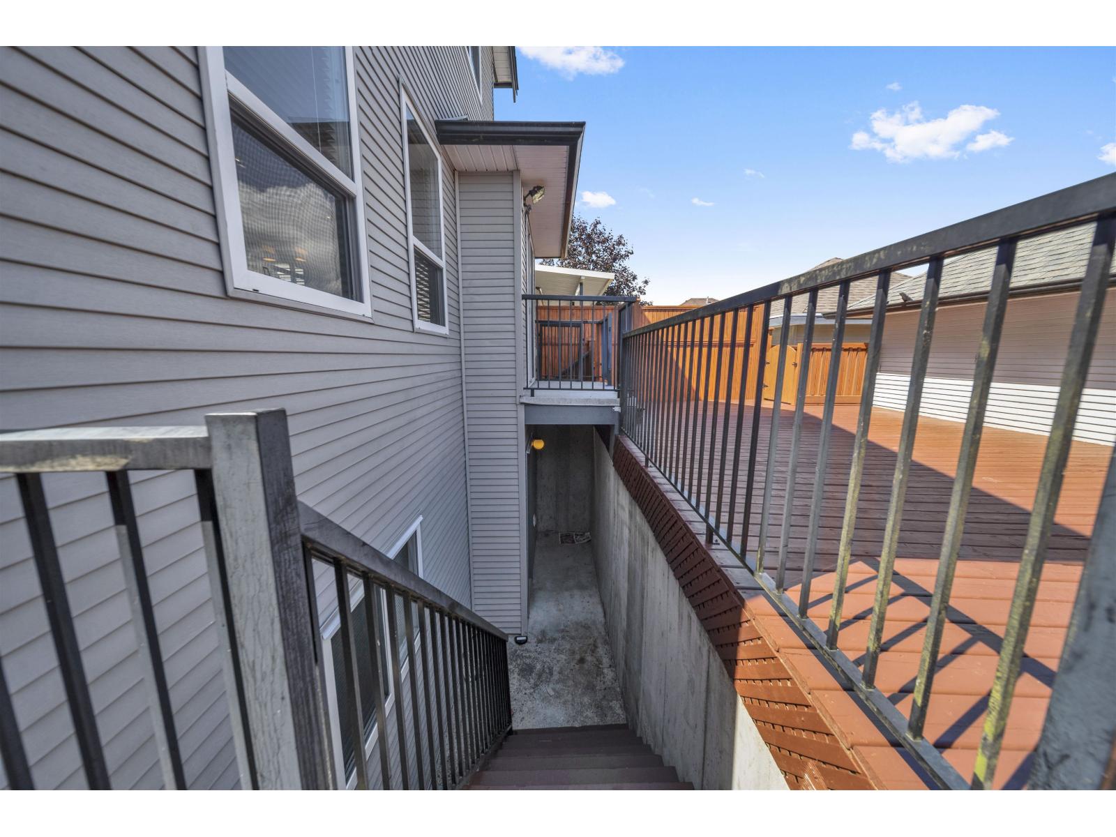 16773 63 Avenue Property Photo 31