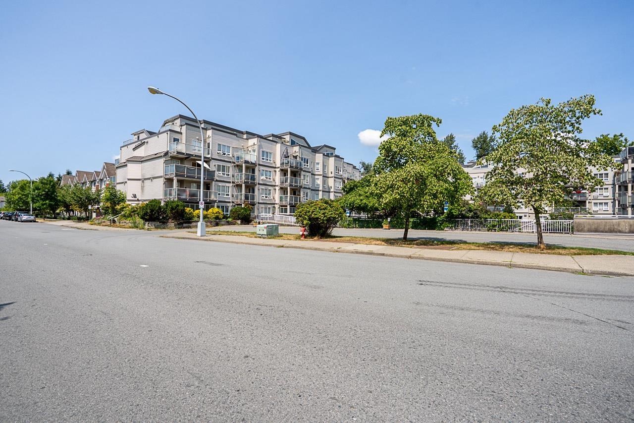108 14355 103 AVENUE Property Photo 1