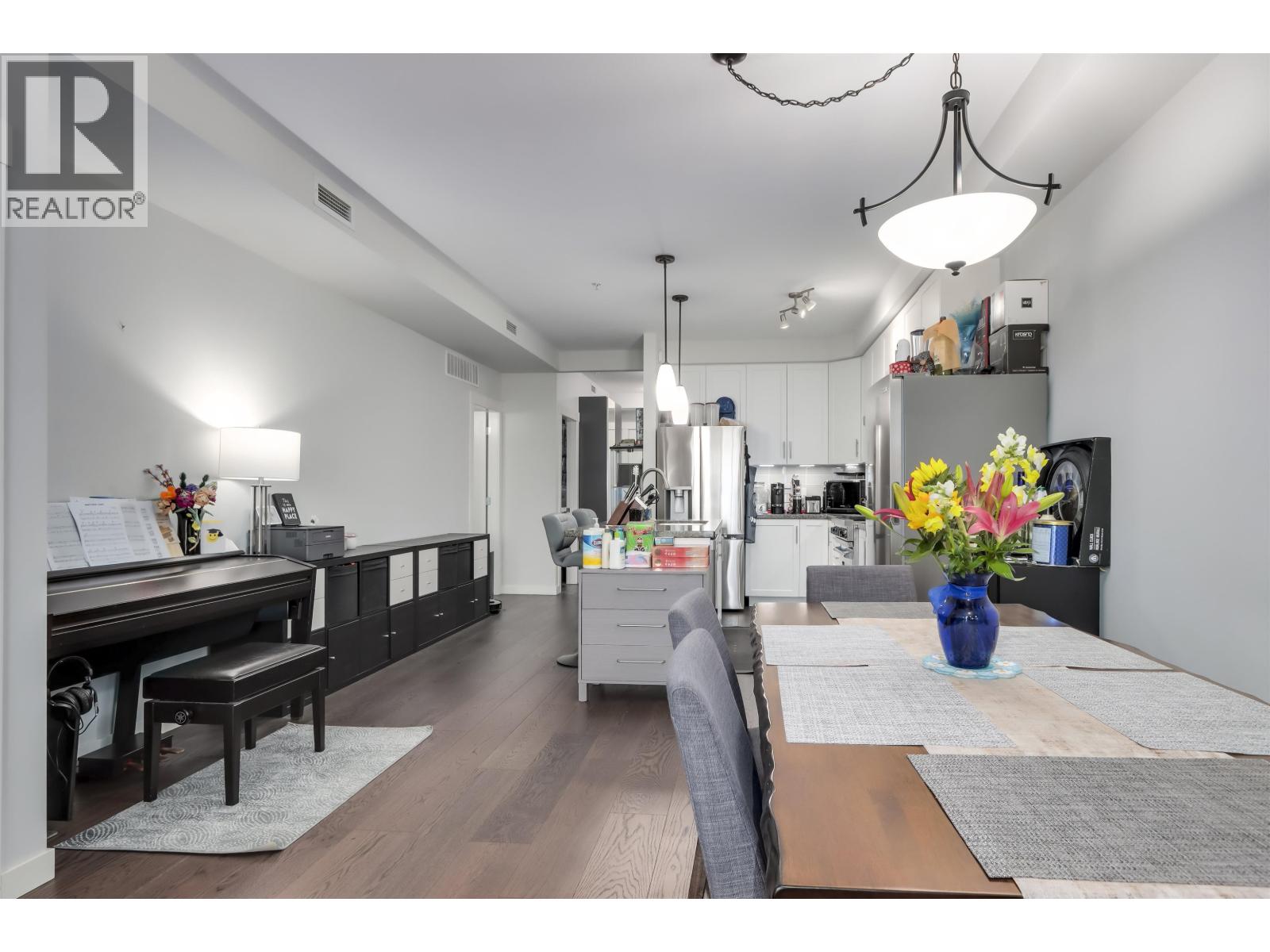 209 6077 London Road Property Photo 13