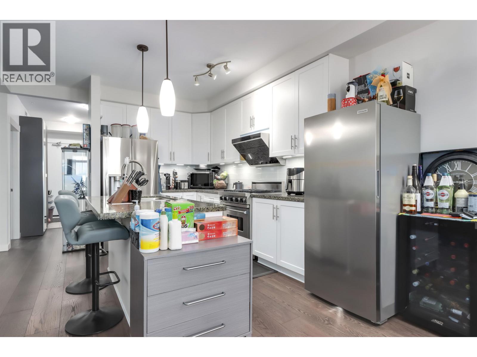 209 6077 London Road Property Photo 15