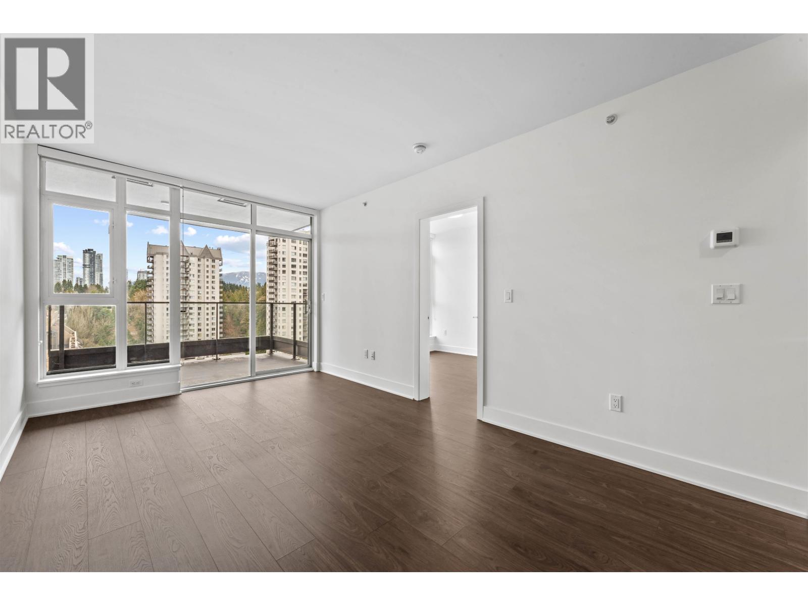 1301 450 Westview Street Property Photo 6