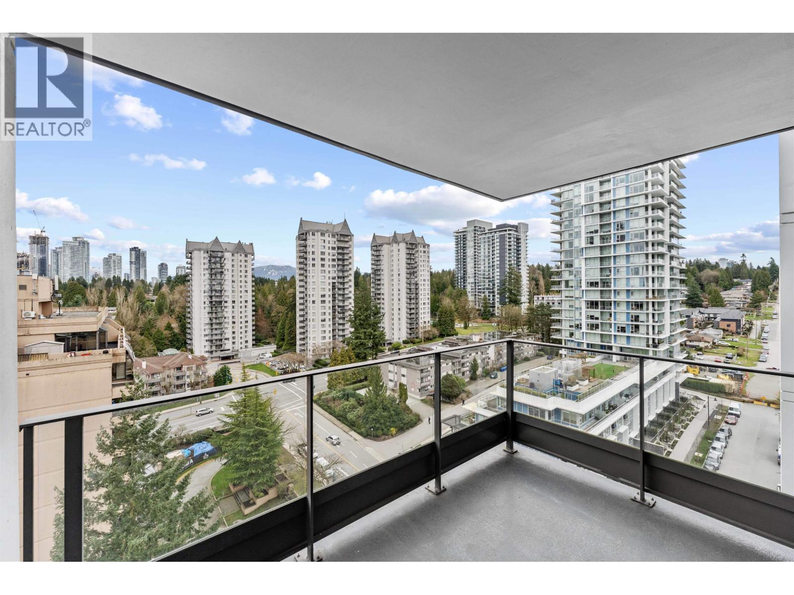 1301 450 Westview Street Property Photo 12