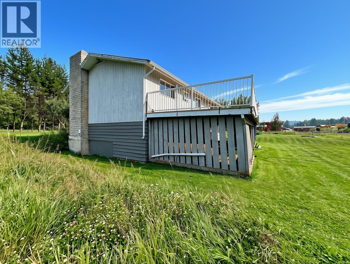 3049 Campbell Avenue Property Photo 3
