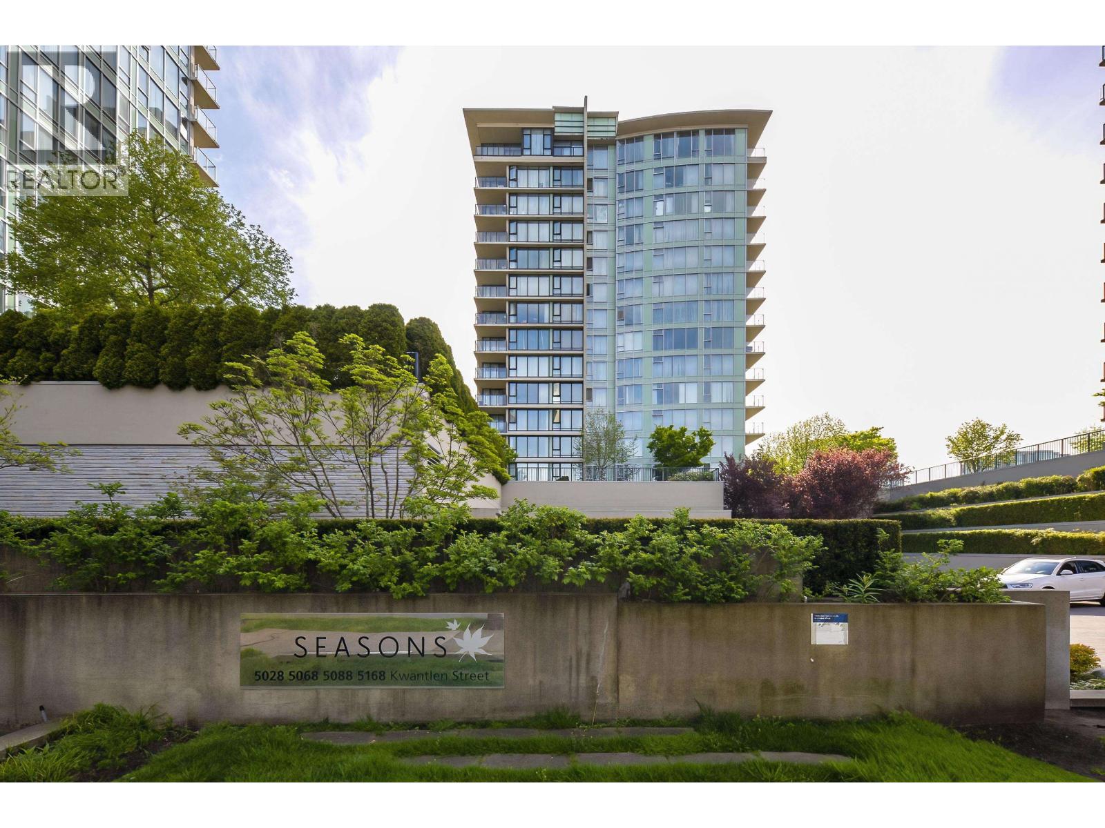 1803 5068 Kwantlen Street Photo de la propriété 1