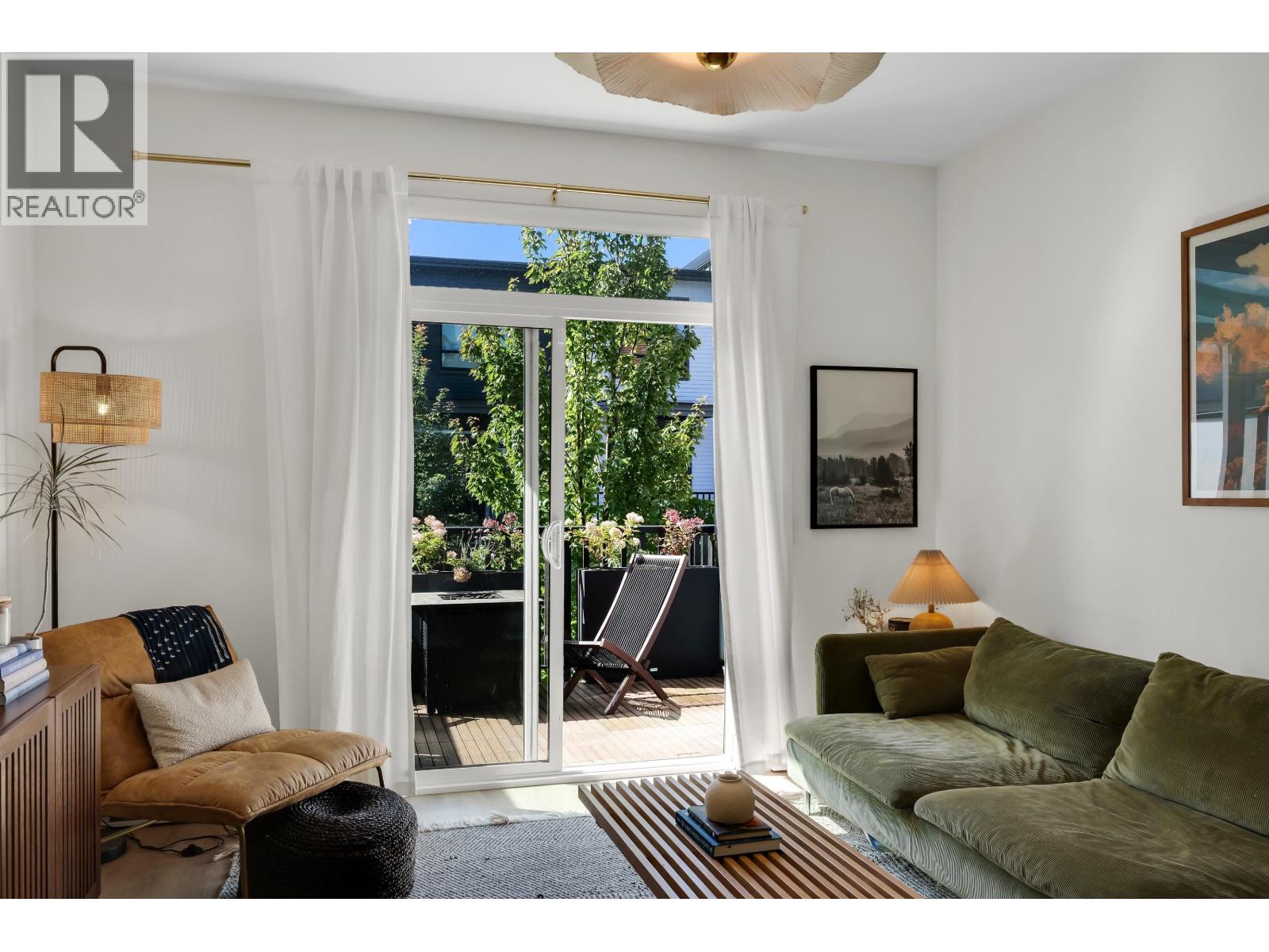 1379 Marinaside Place Property Photo 1