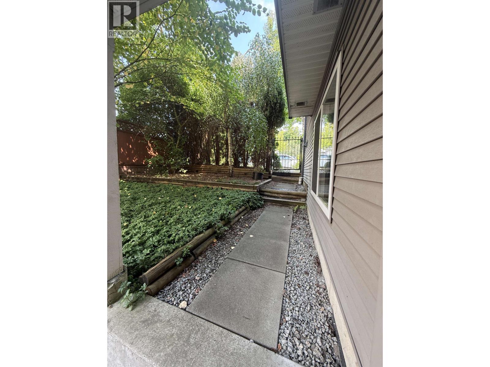 Gl 12309 231b Street Property Photo 4