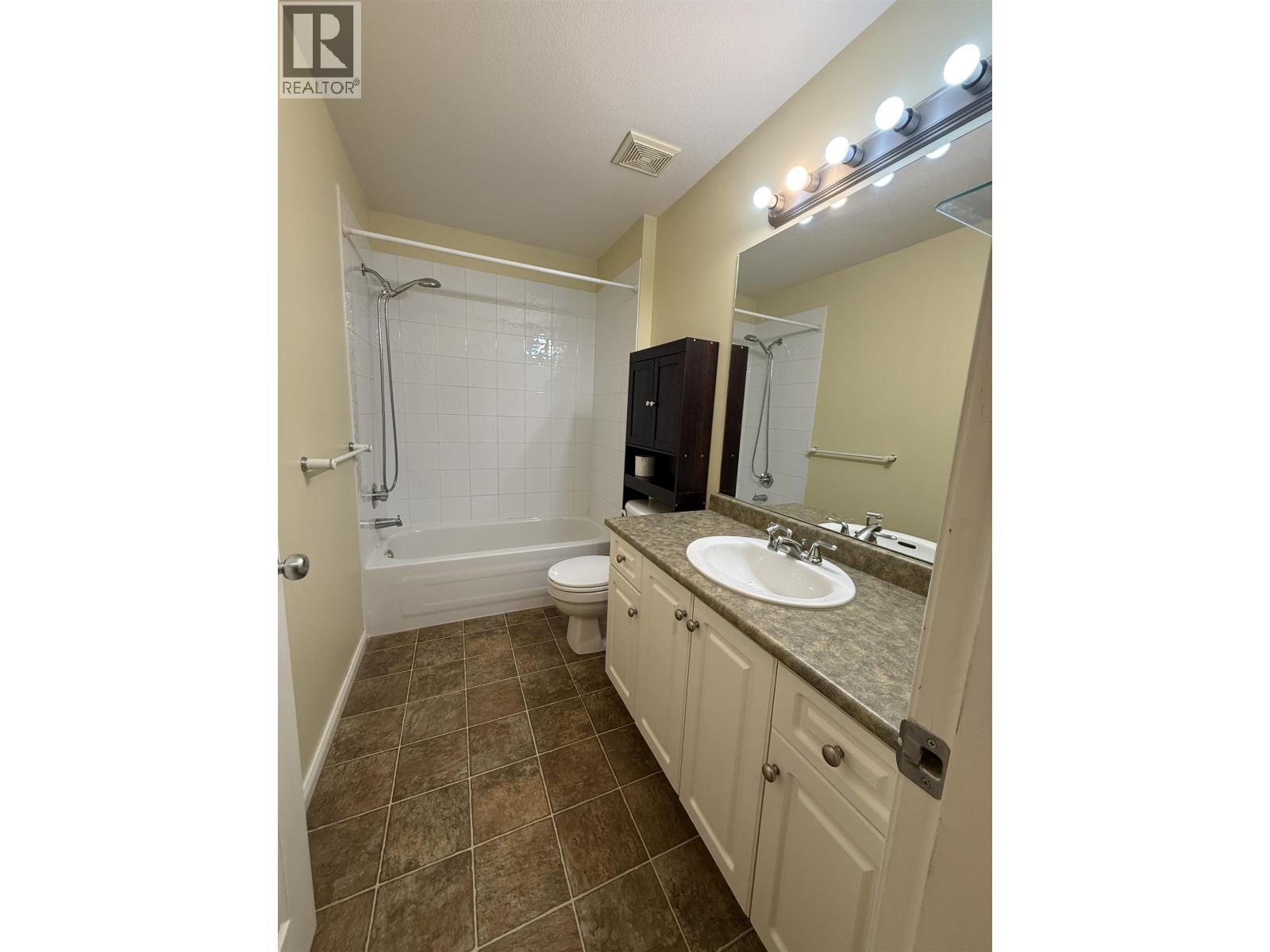 Gl 12309 231b Street Property Photo 10