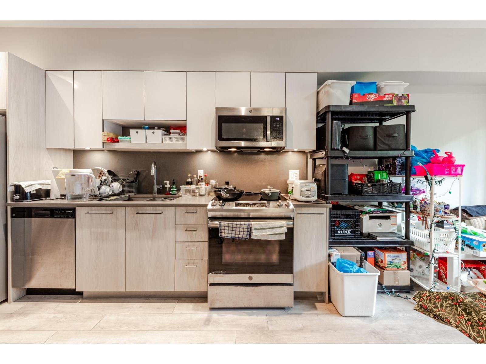 323 13768 108 Avenue Property Photo 10