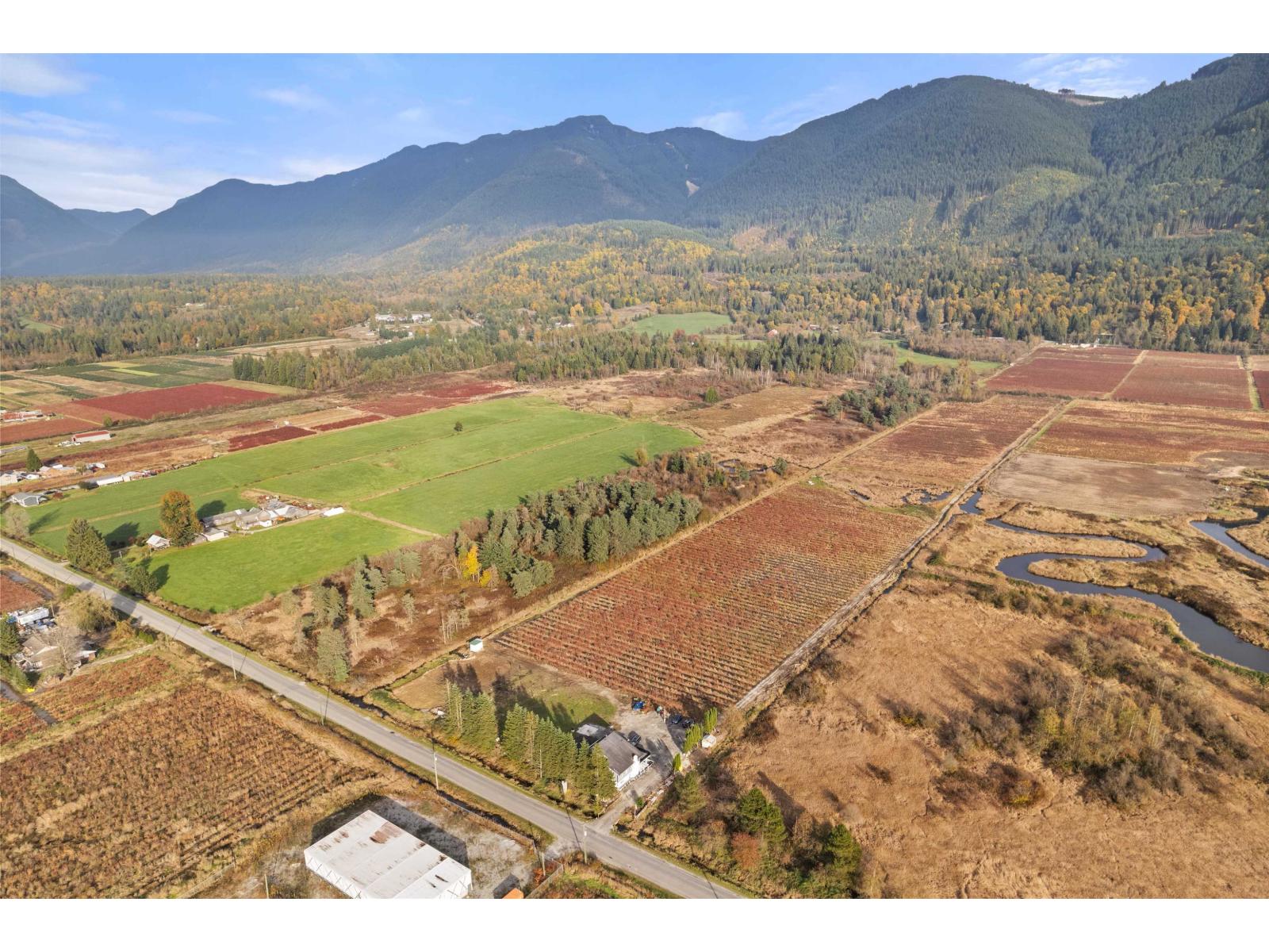 11186 Farms Road Property Photo 6