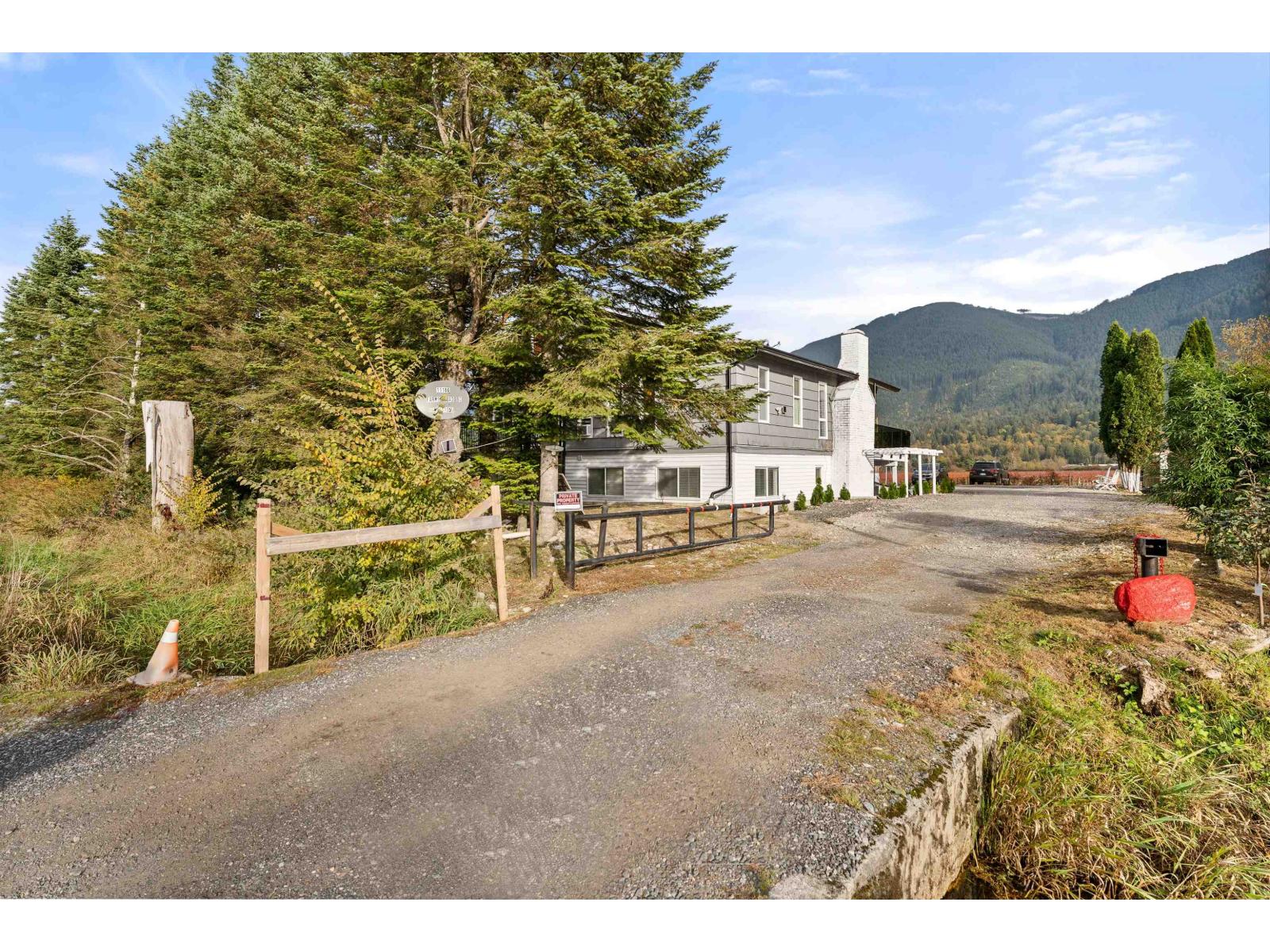 11186 Farms Road Property Photo 9