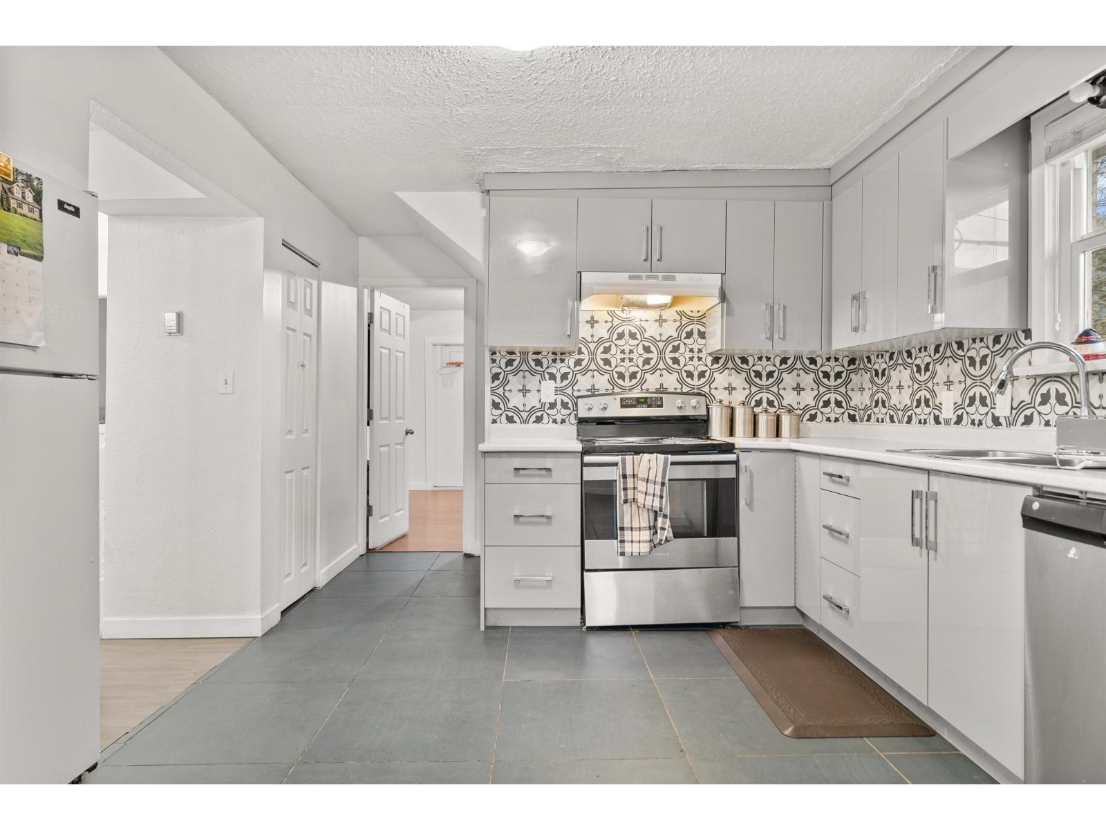 11186 Farms Road Property Photo 17