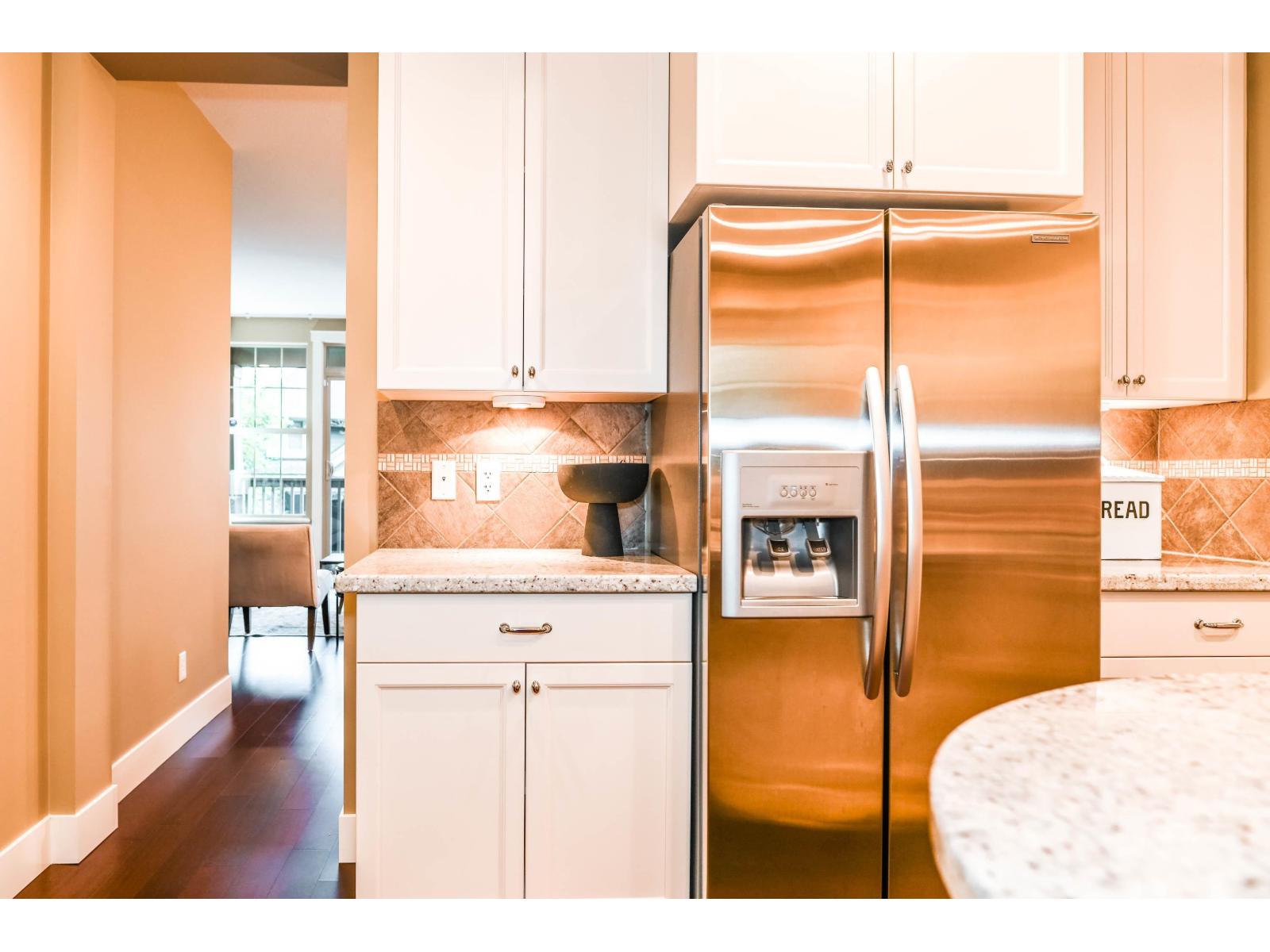 14208 36a Avenue Property Photo 8