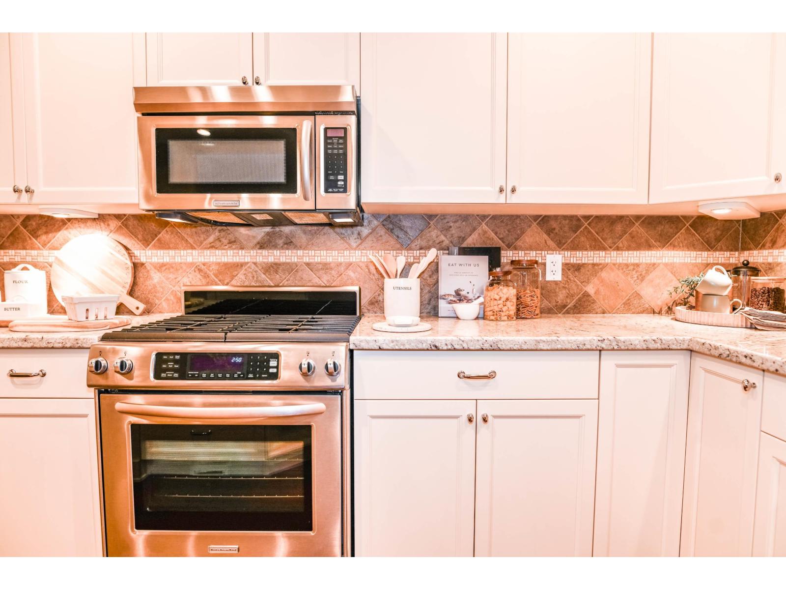 14208 36a Avenue Property Photo 11