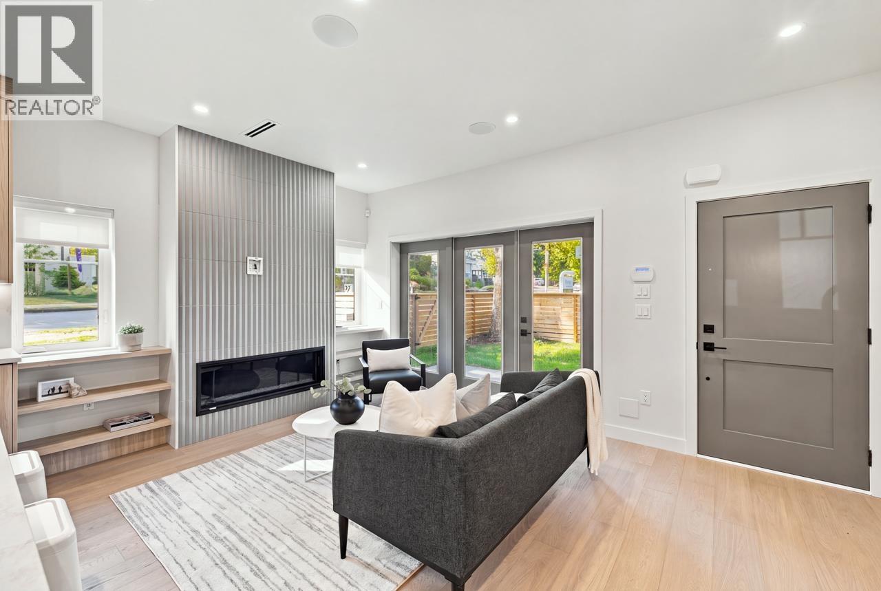 3206 E Georgia Street Property Photo 4
