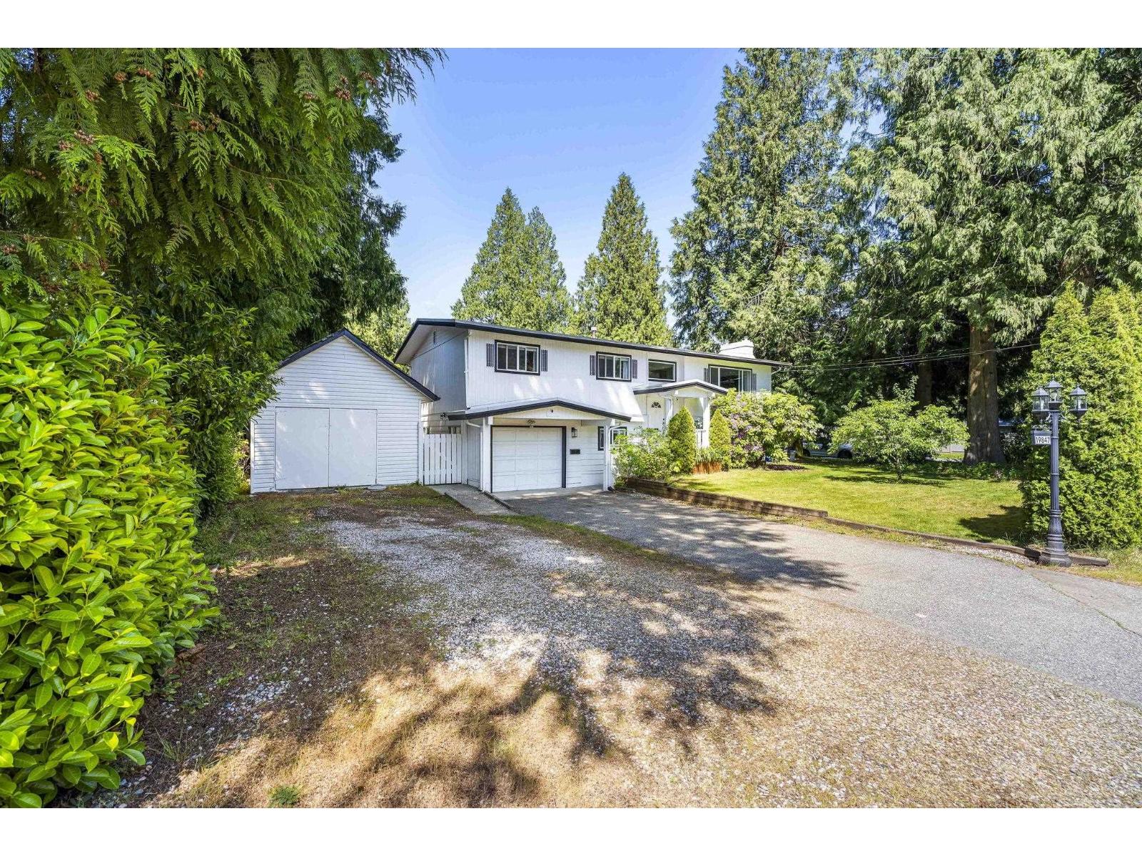 19847 38a Avenue Property Photo 38