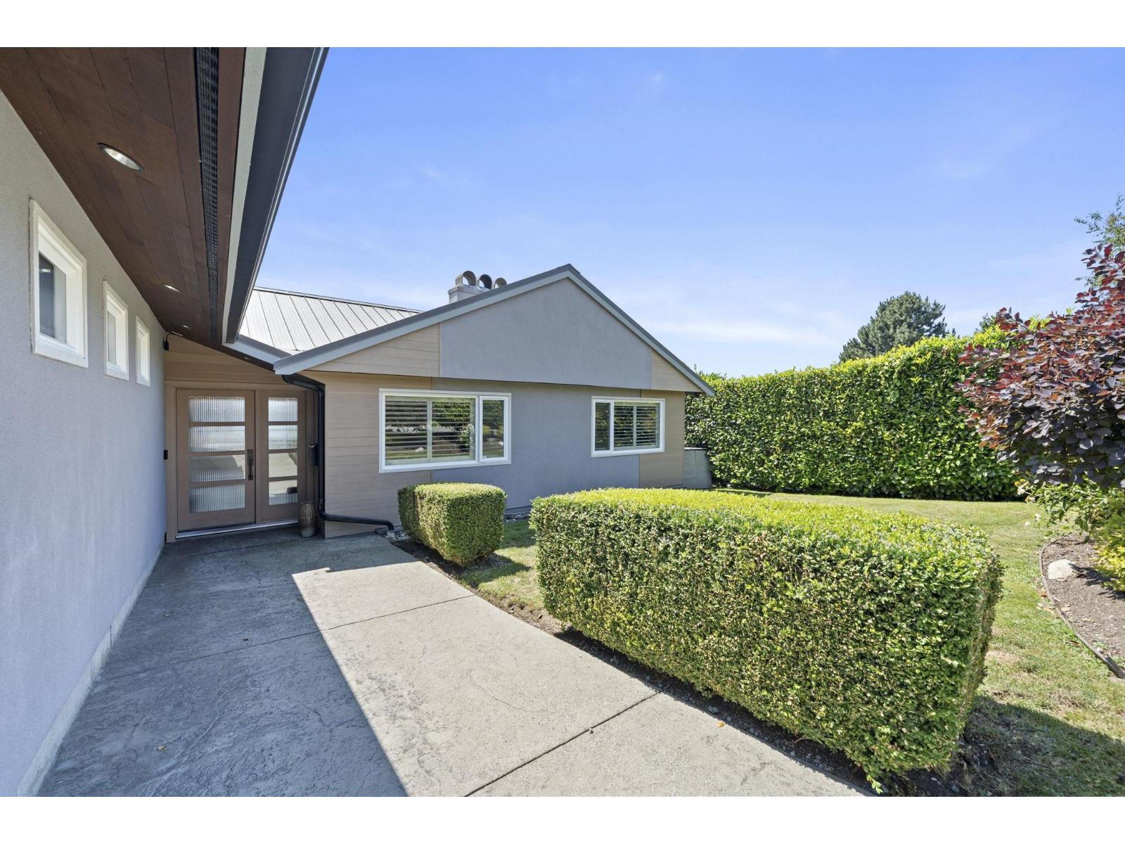 14380 Sunset Drive Property Photo 3