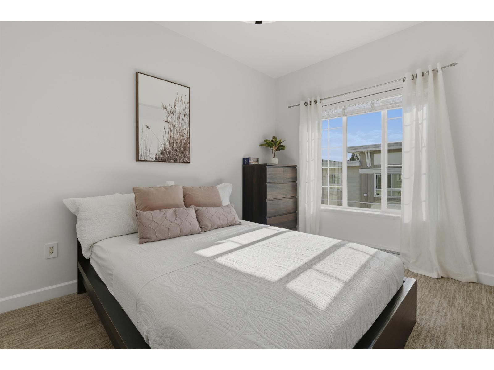401 20281 53a Avenue Property Photo 17