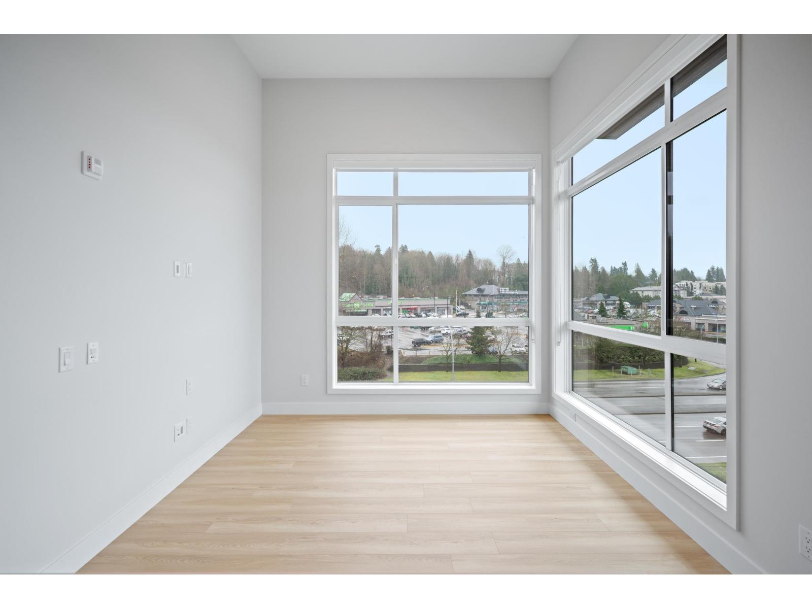 205 34395 Gladys Avenue Property Photo 7