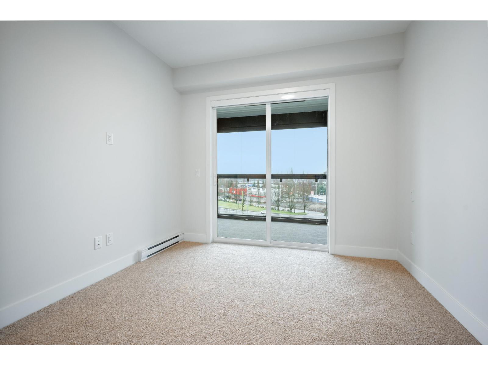 205 34395 Gladys Avenue Property Photo 28