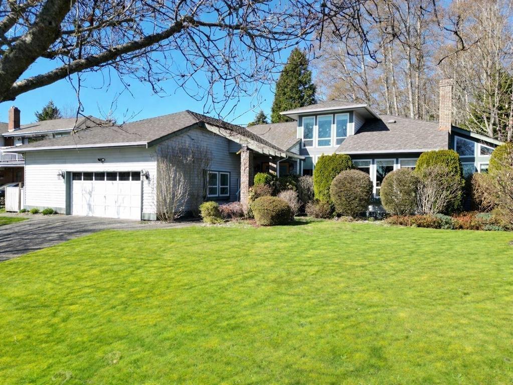 13383 14a Avenue Property Photo 2