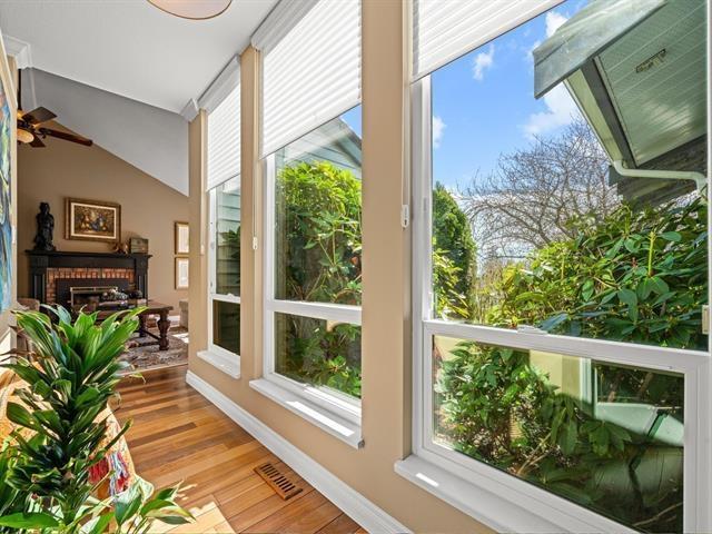 13383 14a Avenue Property Photo 6