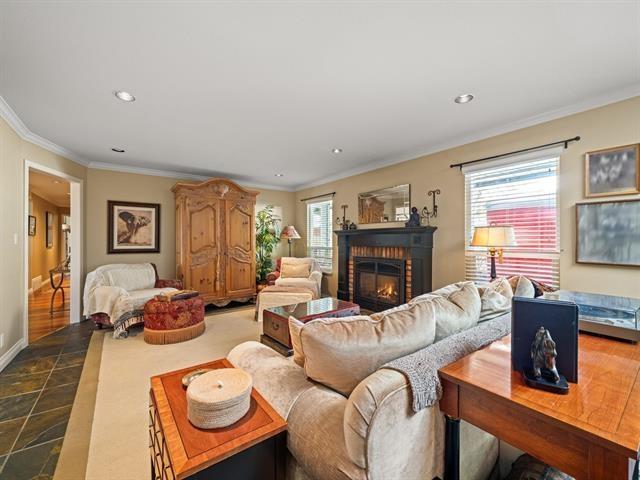 13383 14a Avenue Property Photo 9