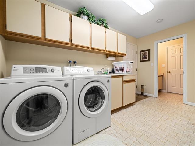 13383 14a Avenue Property Photo 17
