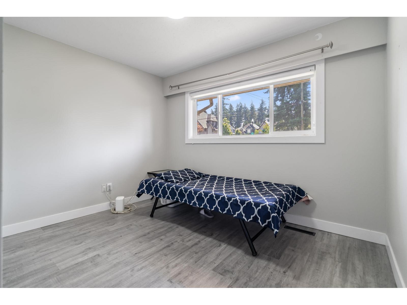 16235 28 Avenue Property Photo 9