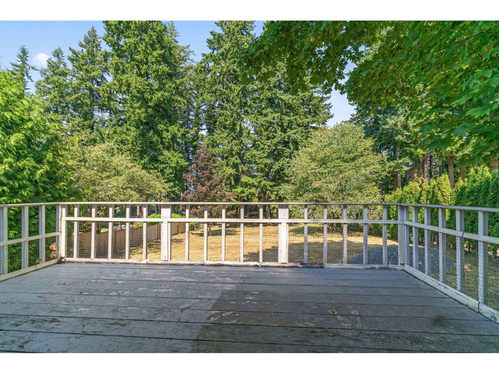 16235 28 Avenue Property Photo 13