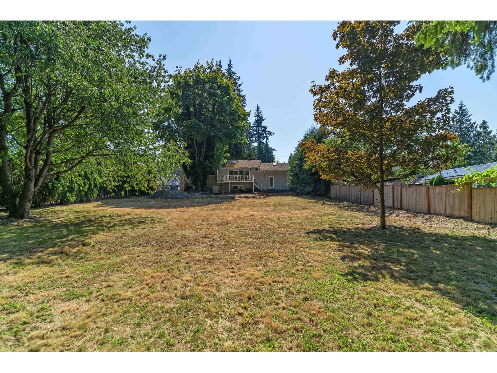 16235 28 Avenue Property Photo 21