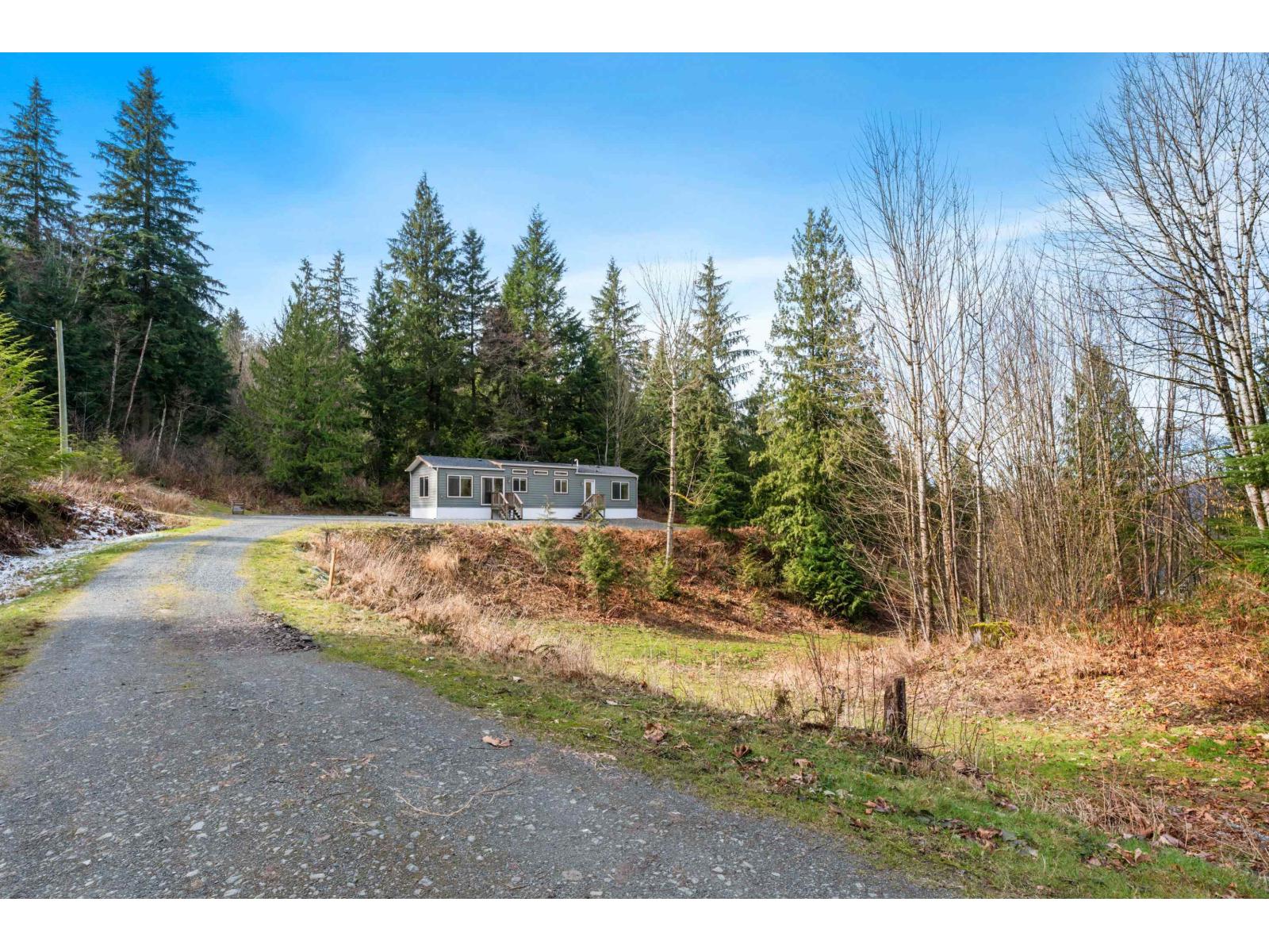 6650 Hinkley Road Property Photo 6