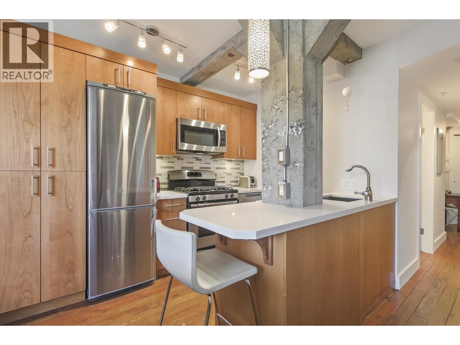512 1216 Homer Street Property Photo 2